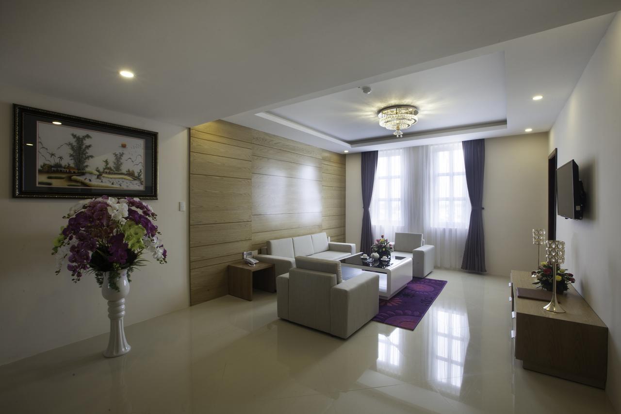 Khanh Linh Hotel Plây Ku Exterior foto